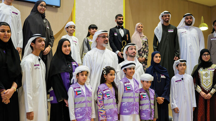خالد بن محمد بن زايد يزور مقر المجلس الأعلى للأمومة والطفولة تزامناً مع يوم الطفل الإماراتي