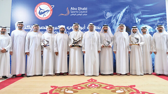 أحمد بن حمدان يتوِّج الفائزين في بطولة أبوظبي الكبرى لصيد الكنعد 2024