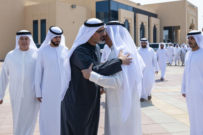 Ruler of Umm Al Quwain receives condolences from Crown Prince of Abu Dhabi on the passing of Sheikh Abdullah bin Ahmed bin Rashid Al Mualla