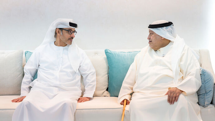 Hazza bin Zayed visits Saeed bin Tahnoon bin Mohammed and exchanges Ramadan greetings