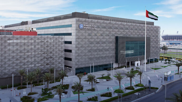 دائرة التعليم والمعرفة - أبوظبي وجامعة خليفة تطلقان برنامجاً لتعزيز الكفاءات في العلوم والتكنولوجيا والهندسة والرياضيات