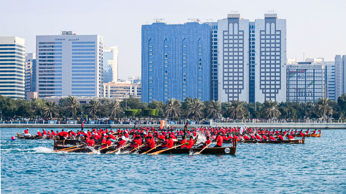 Abu Dhabi Heritage Authority organises Eid Al Etihad Traditional 40ft Rowing Race