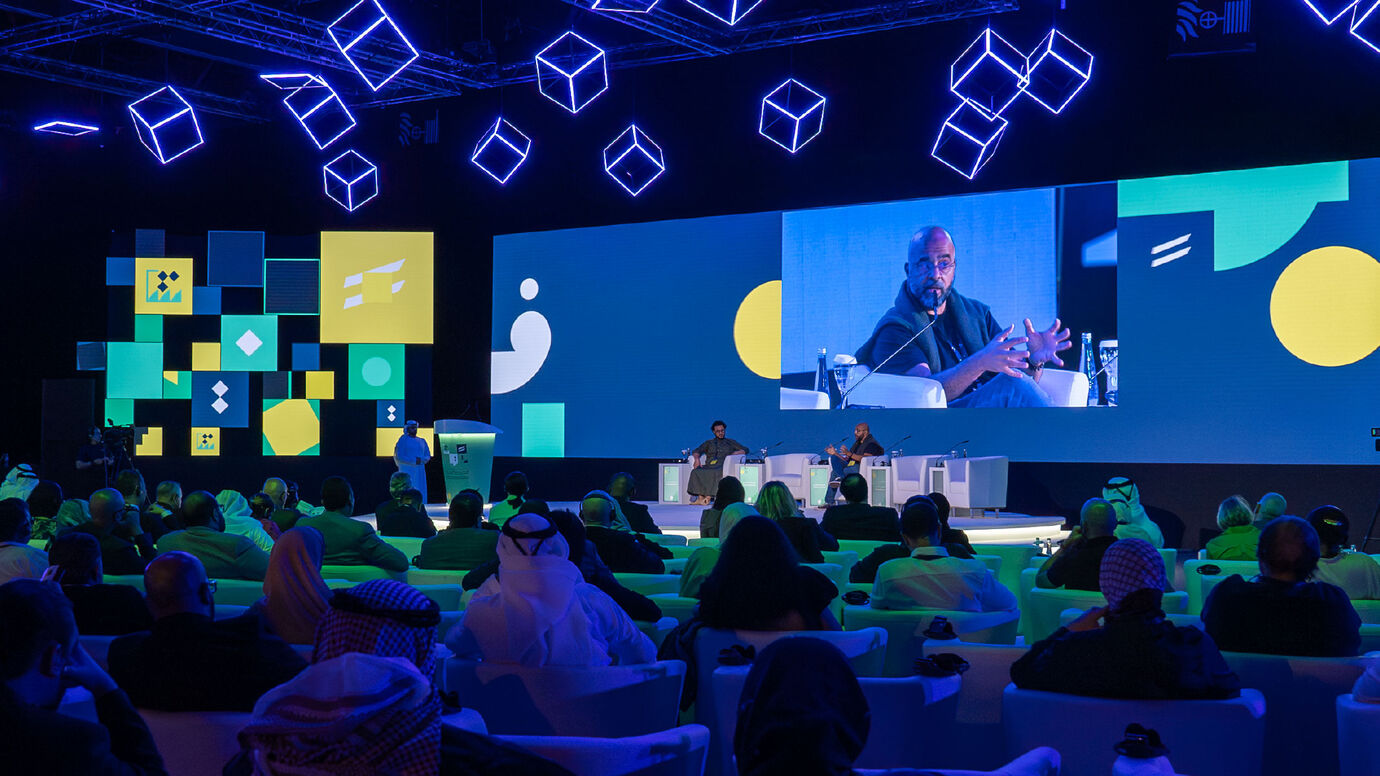 Abu Dhabi Arabic Language Centre partners with Adobe to explore future ...