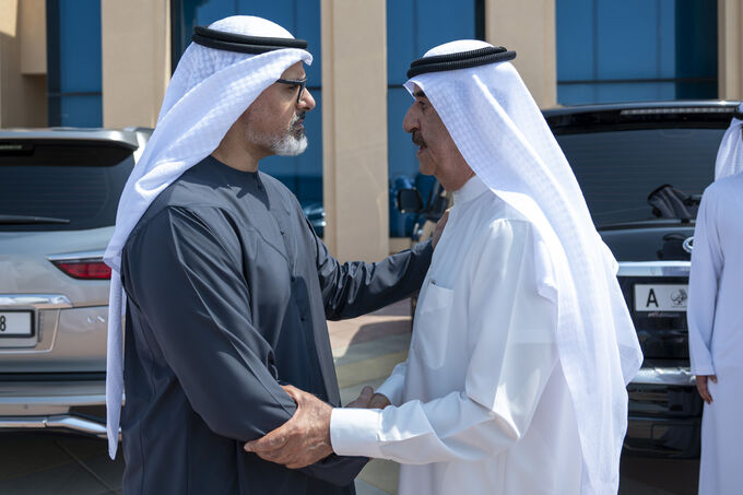 Ruler of Umm Al Quwain receives condolences from Crown Prince of Abu Dhabi on the passing of Sheikh Abdullah bin Ahmed bin Rashid Al Mualla