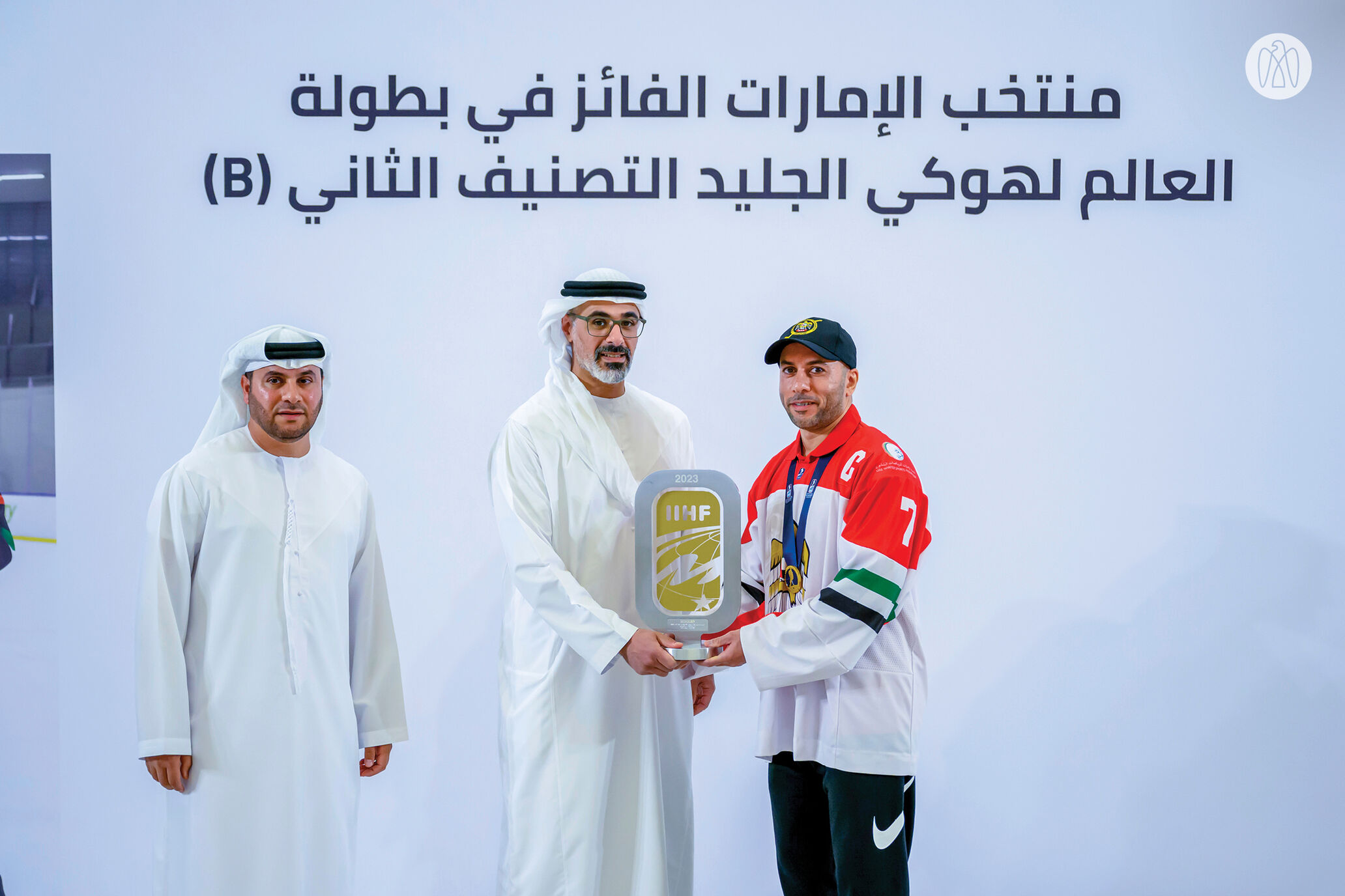 Khaled bin Mohamed bin Zayed receives athletes from UAE national winter ...